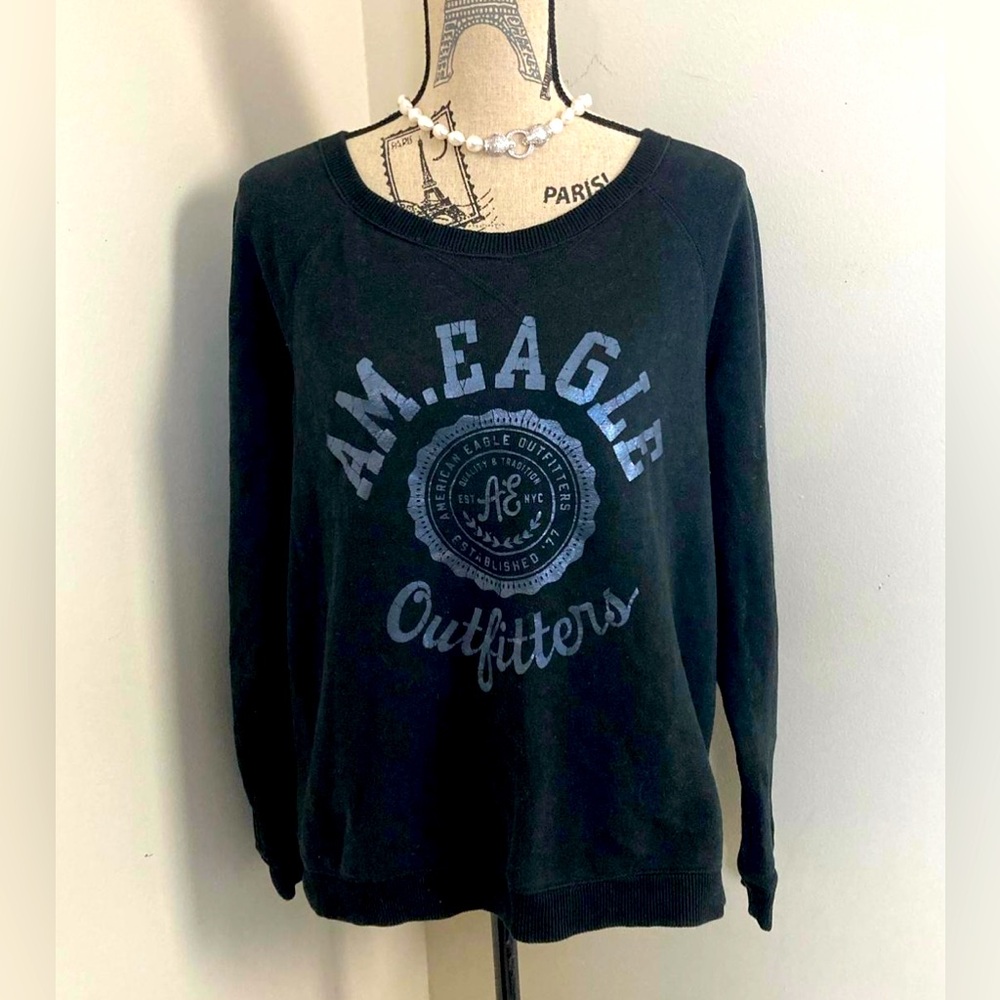 American Eagle 🦅 Outfitters Women’s Black Logo Sweatshirt - Picture 1 of 4
